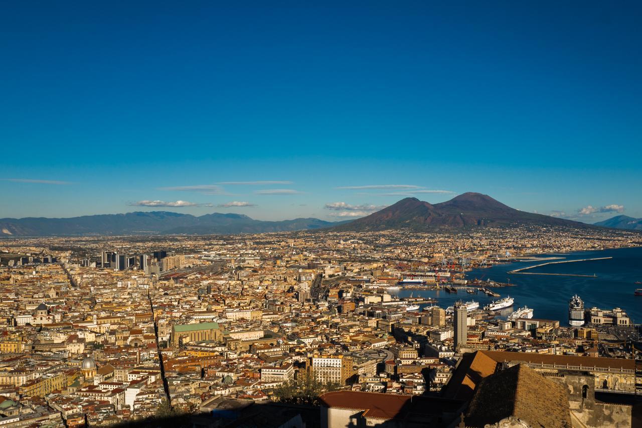 Art Suite Nel Cuore Di Napoli Eksteriør billede