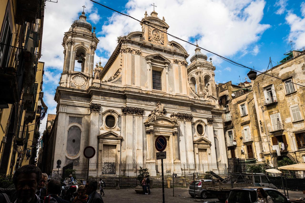 Art Suite Nel Cuore Di Napoli Eksteriør billede